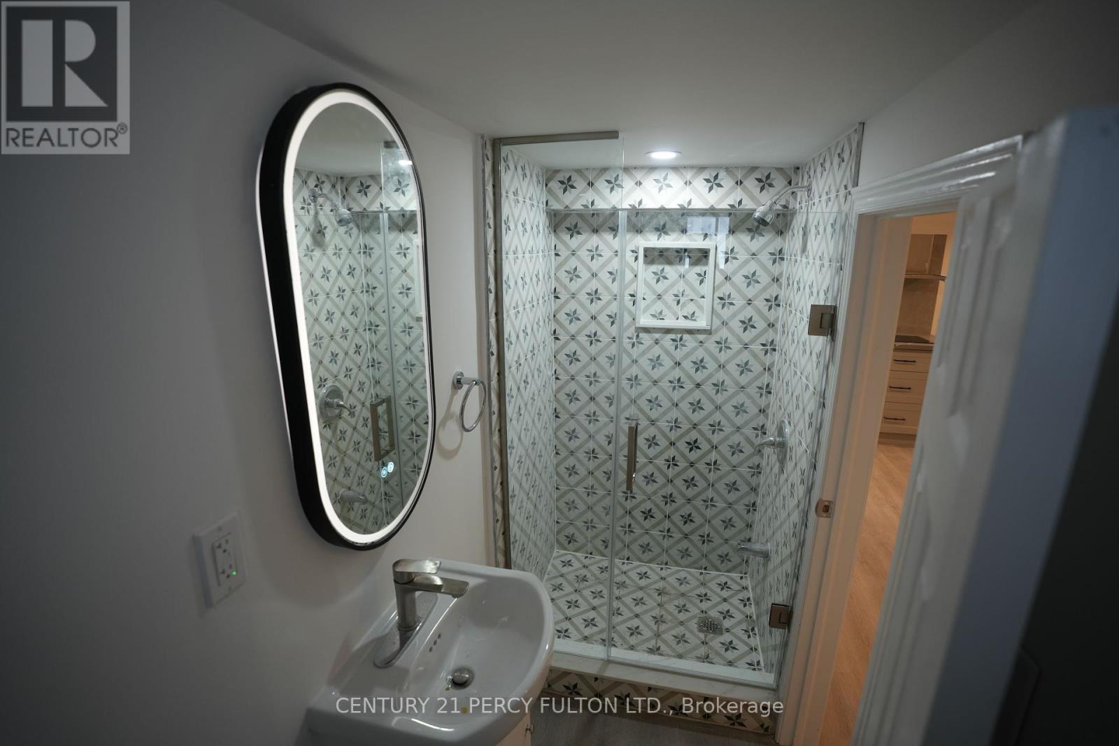 Photo 27 of 115 South Kings Way, Toronto ON