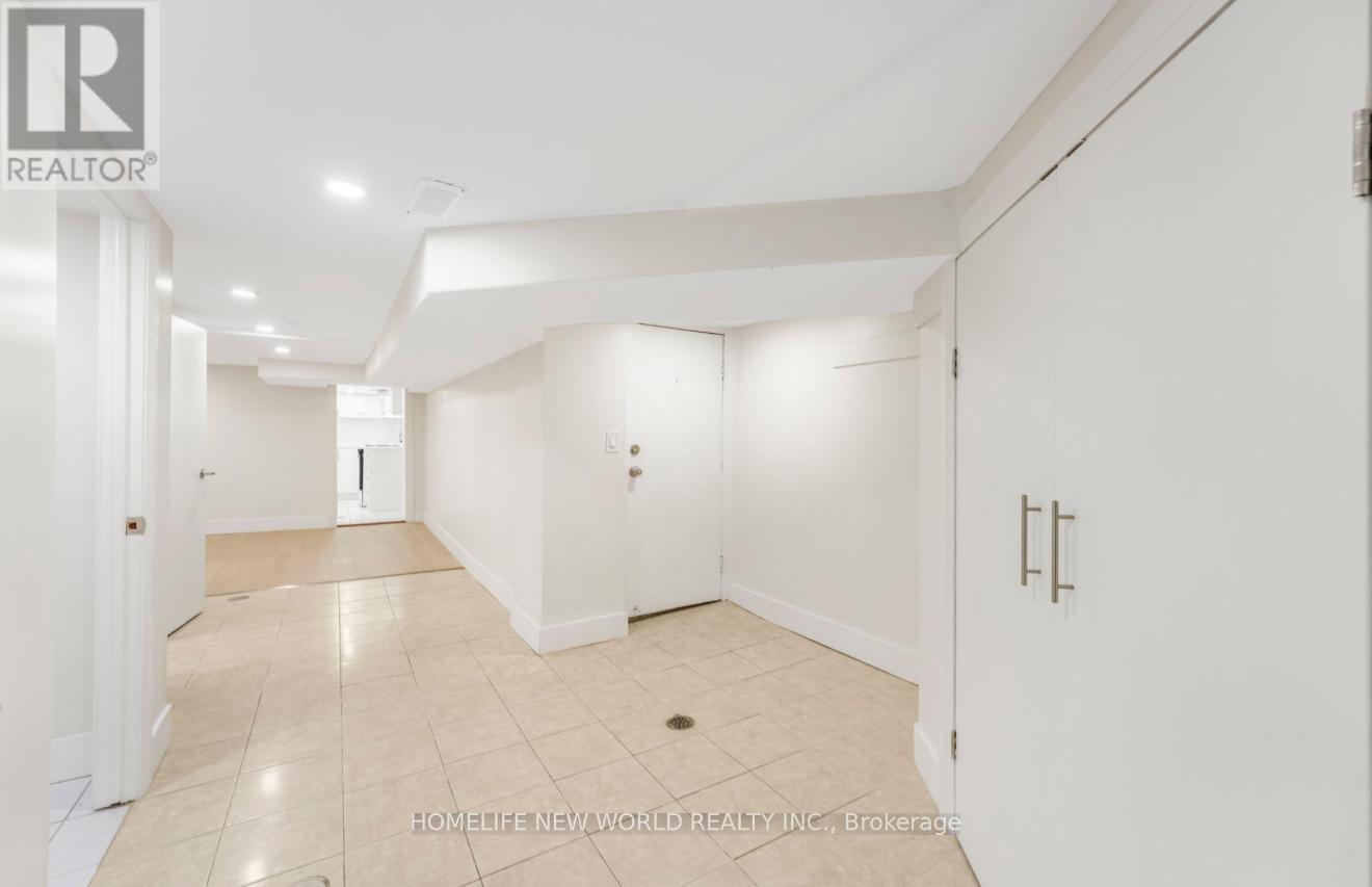 Photo 9 of 137 Gladstone Avenue, Toronto ON