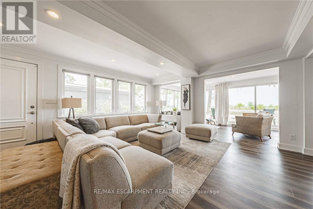 Photo 11 of 5 Dexter Avenue, Hamilton ON