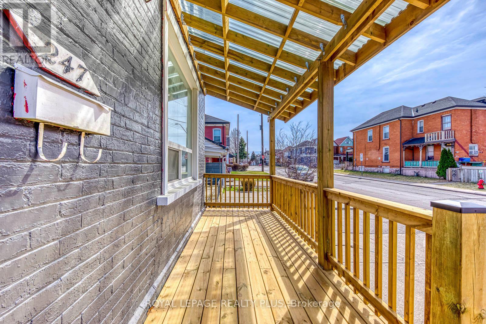Photo 12 of 247 Robert Street, Hamilton ON