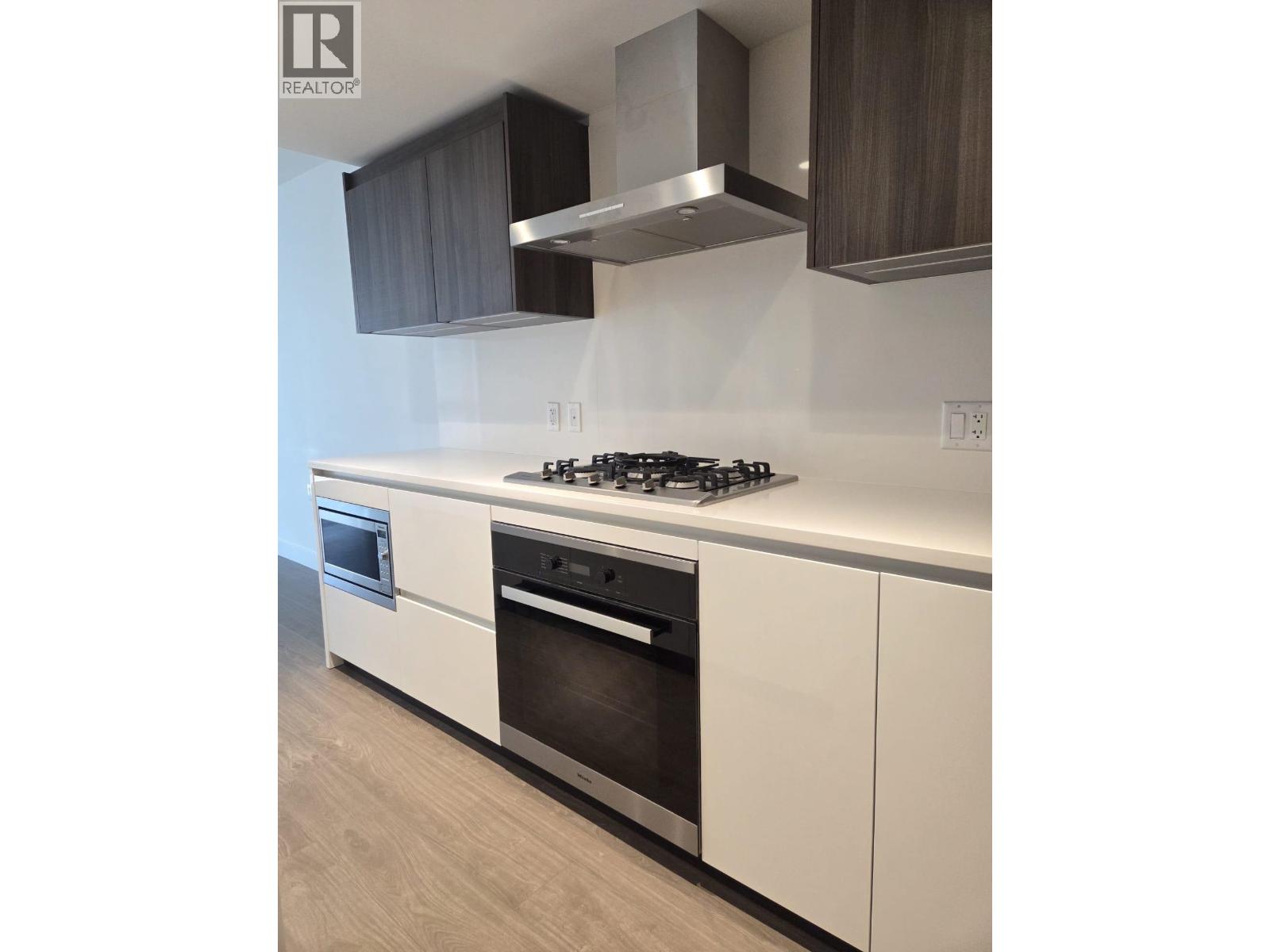Photo 11 of 602 6320 No 3 Road, Richmond BC