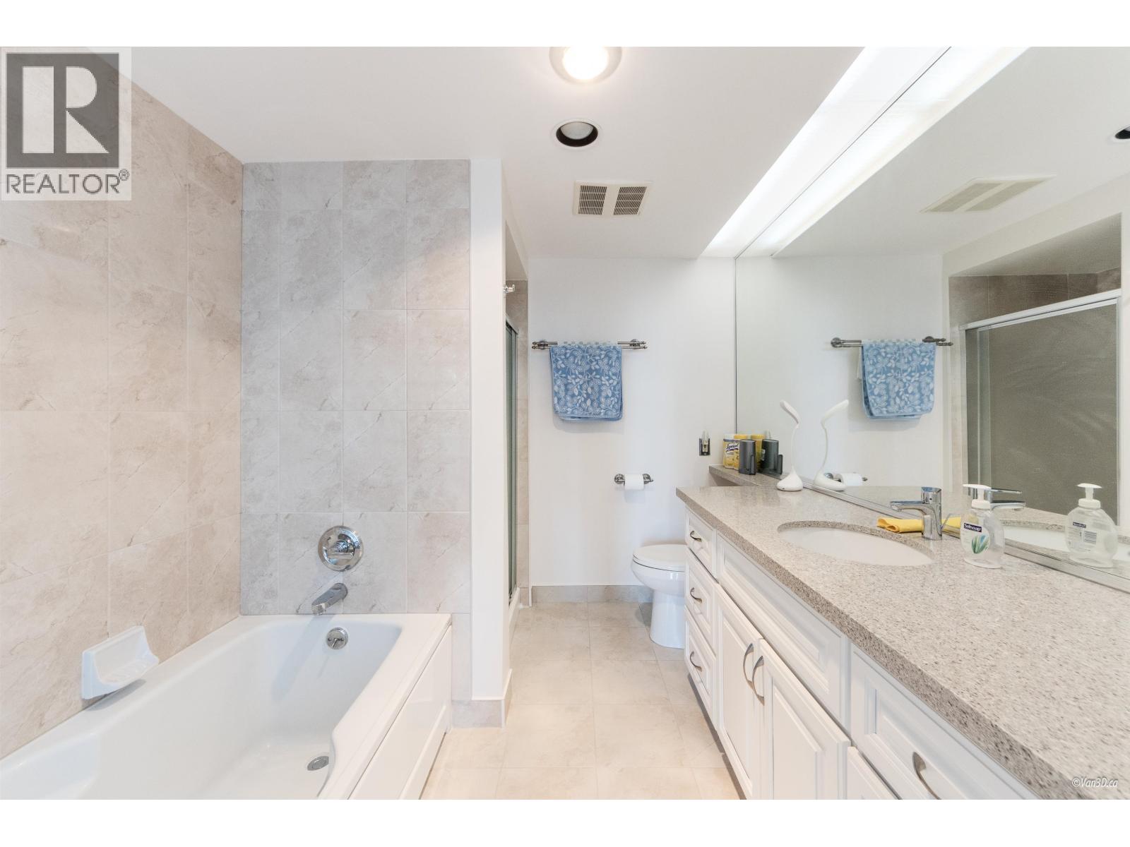 Photo 7 of 1402 4603 Hazel Street, Burnaby BC