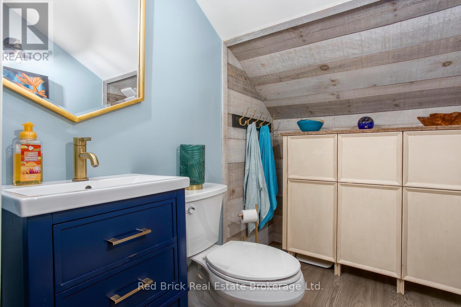Photo 32 of 23 Mill Street E, Centre Wellington ON