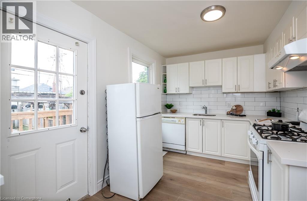Photo 19 of 390 Paling Avenue, Hamilton ON