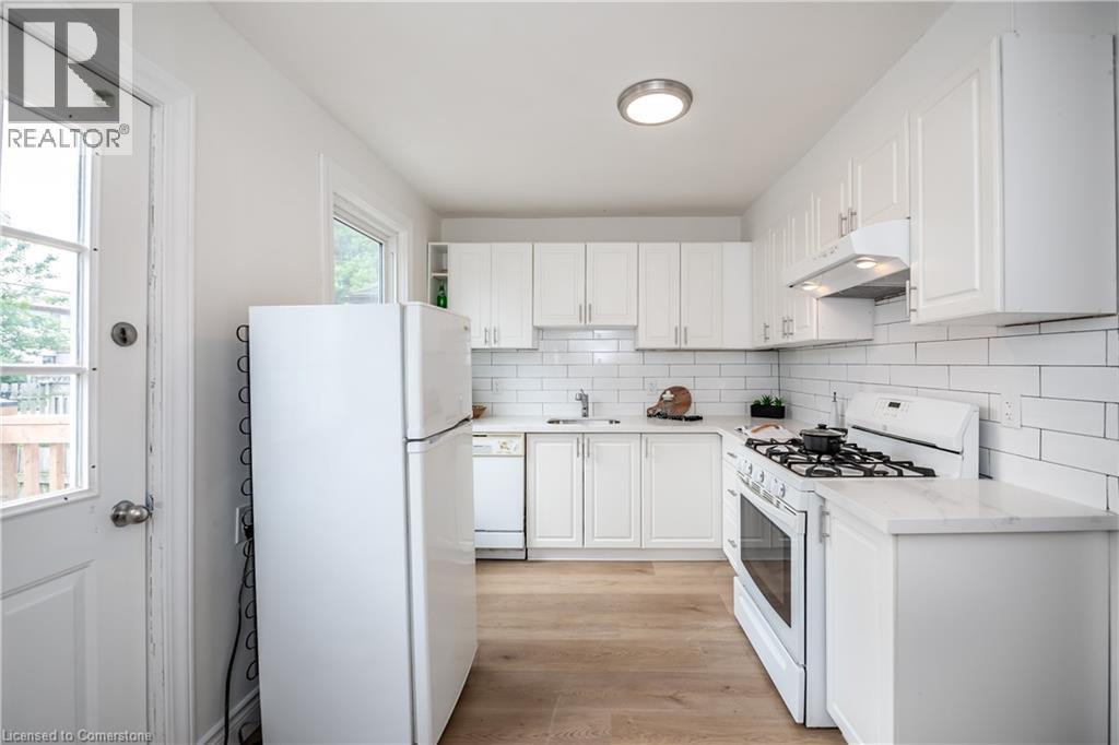 Photo 21 of 390 Paling Avenue, Hamilton ON