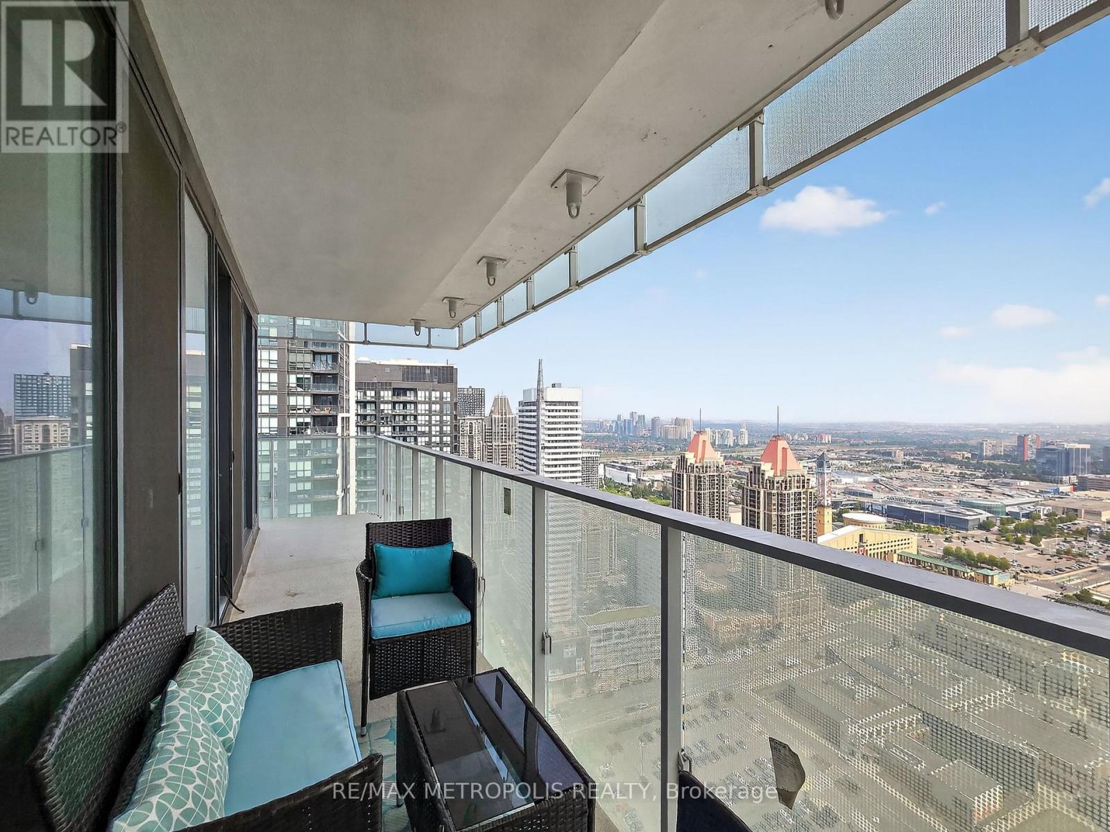 Photo 30 of 4010 3900 Confederation Parkway, Mississauga ON