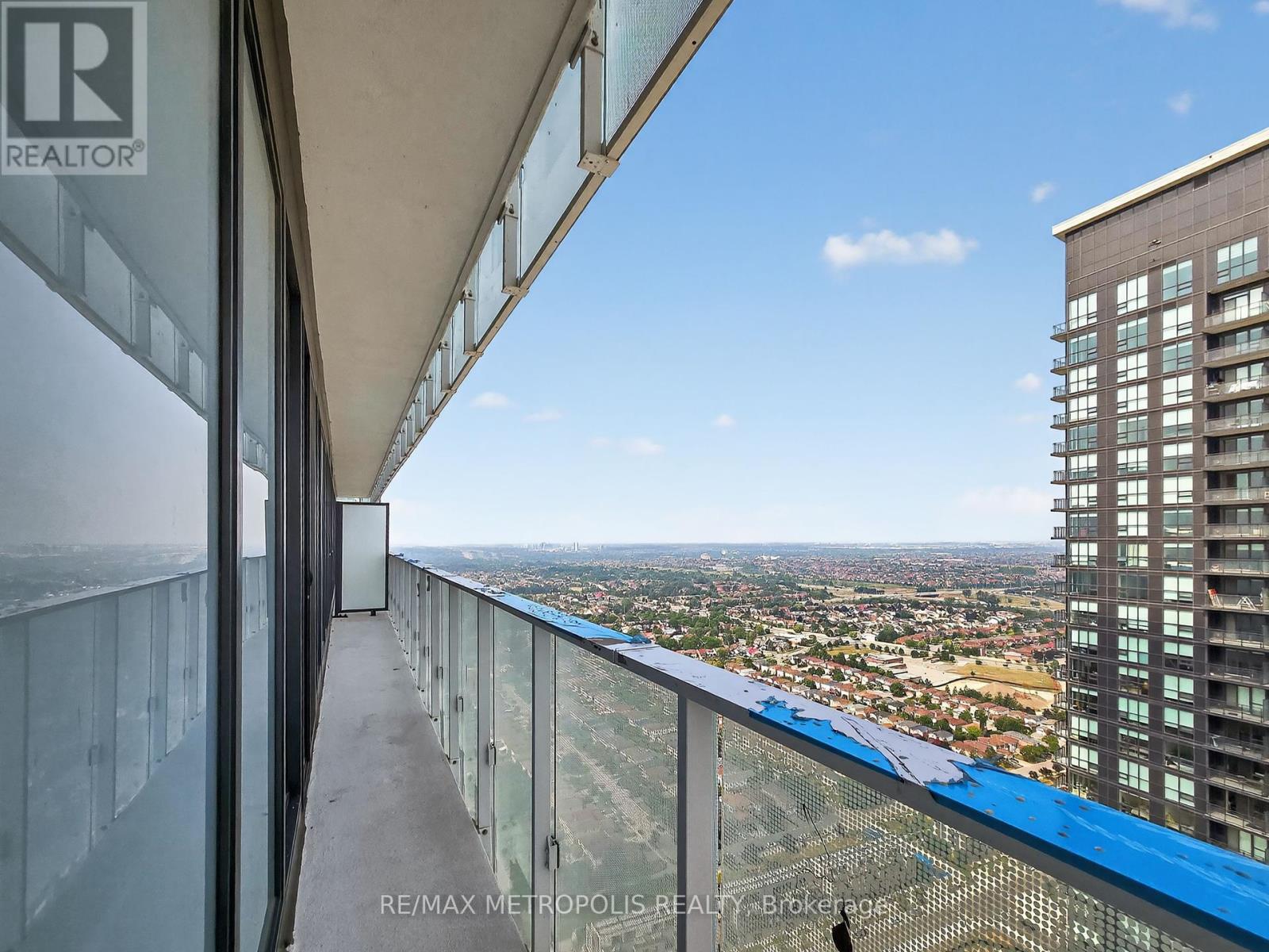 Photo 33 of 4010 3900 Confederation Parkway, Mississauga ON