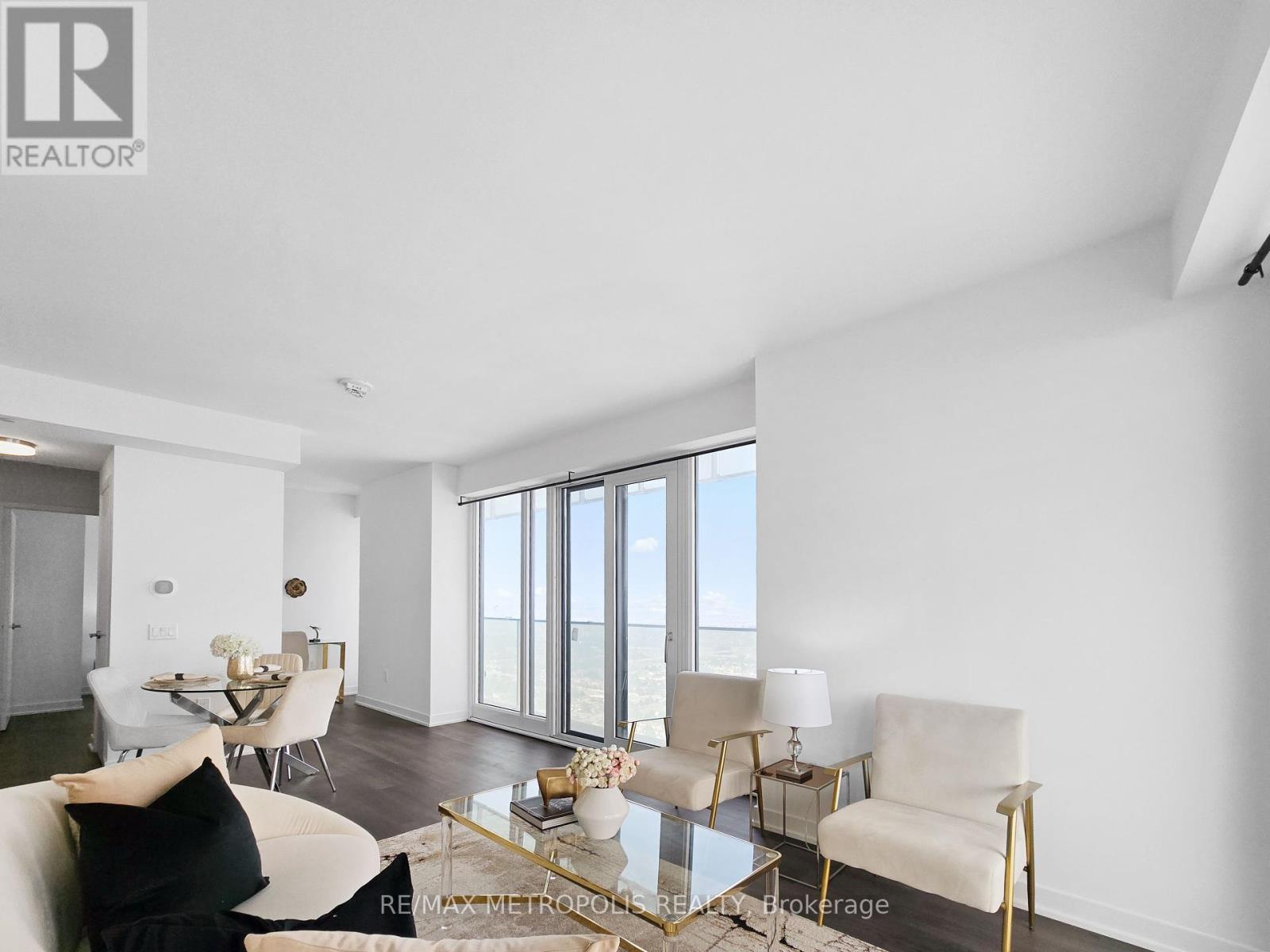 Photo 16 of 4010 3900 Confederation Parkway, Mississauga ON