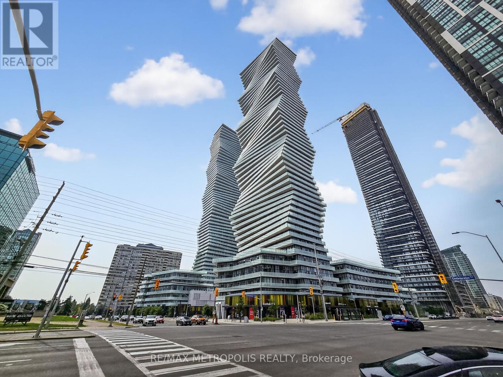 Photo 18 of 4010 3900 Confederation Parkway, Mississauga ON