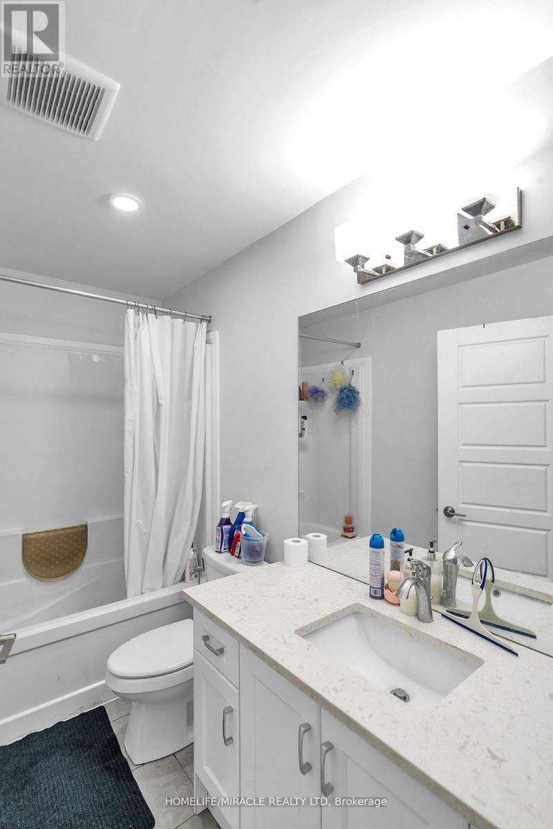 Photo 10 of 121 Marconi Court, London East ON