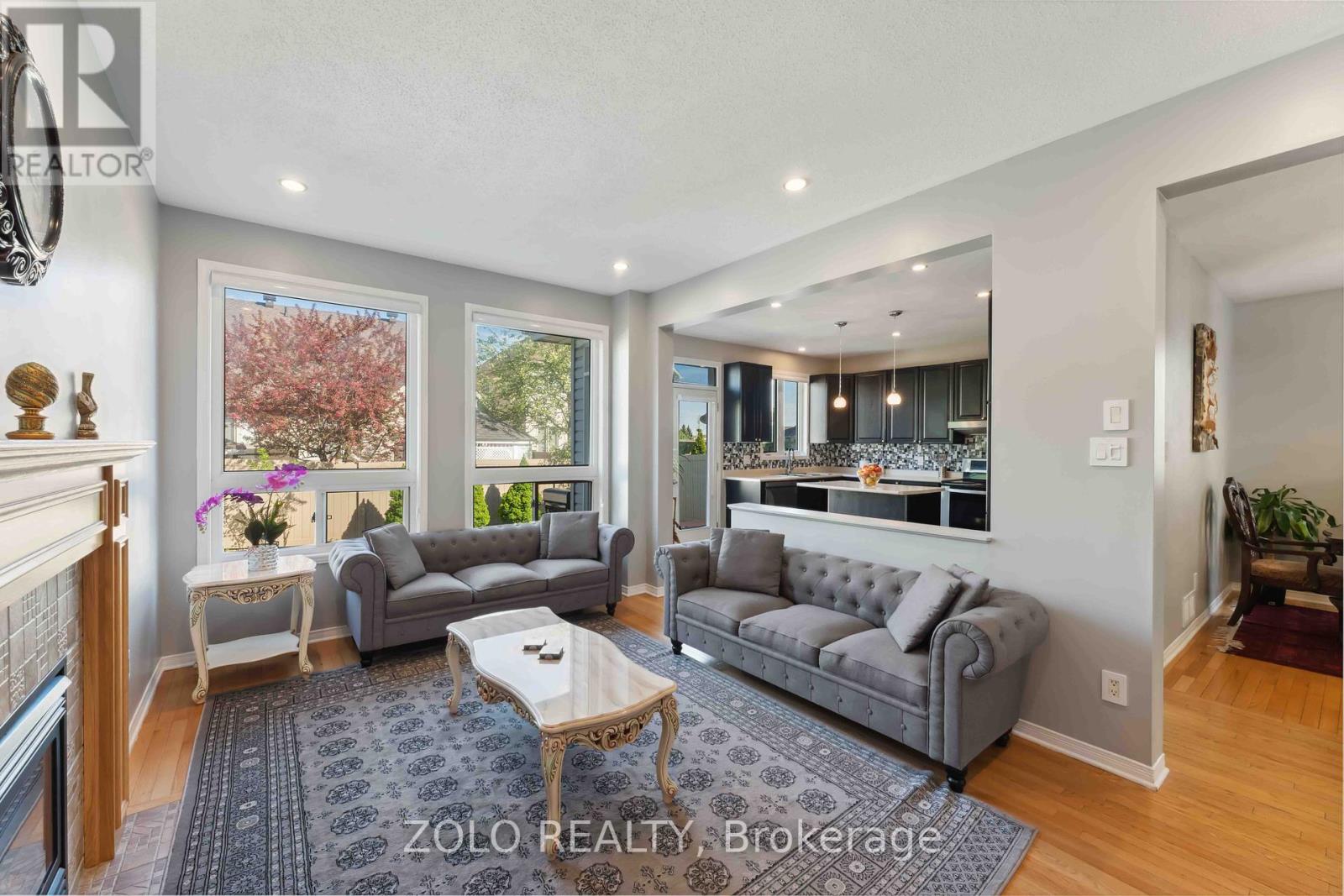 Photo 18 of 2421 Glandriel Crescent, Ottawa ON