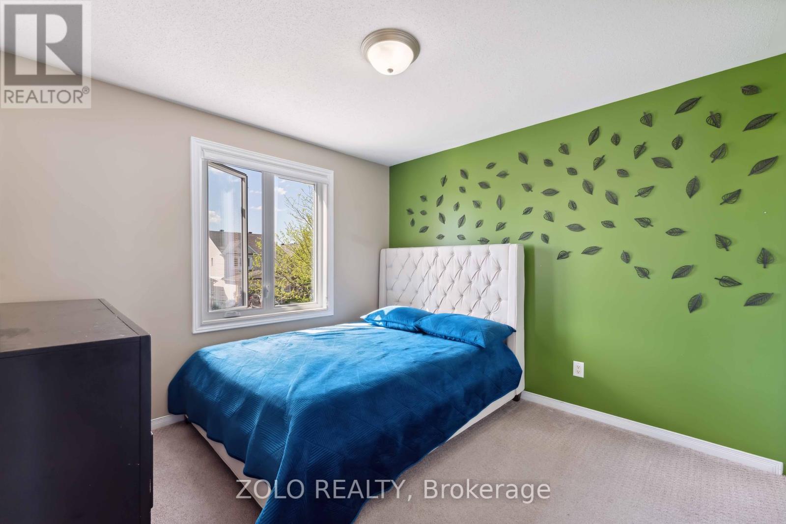 Photo 14 of 2421 Glandriel Crescent, Ottawa ON