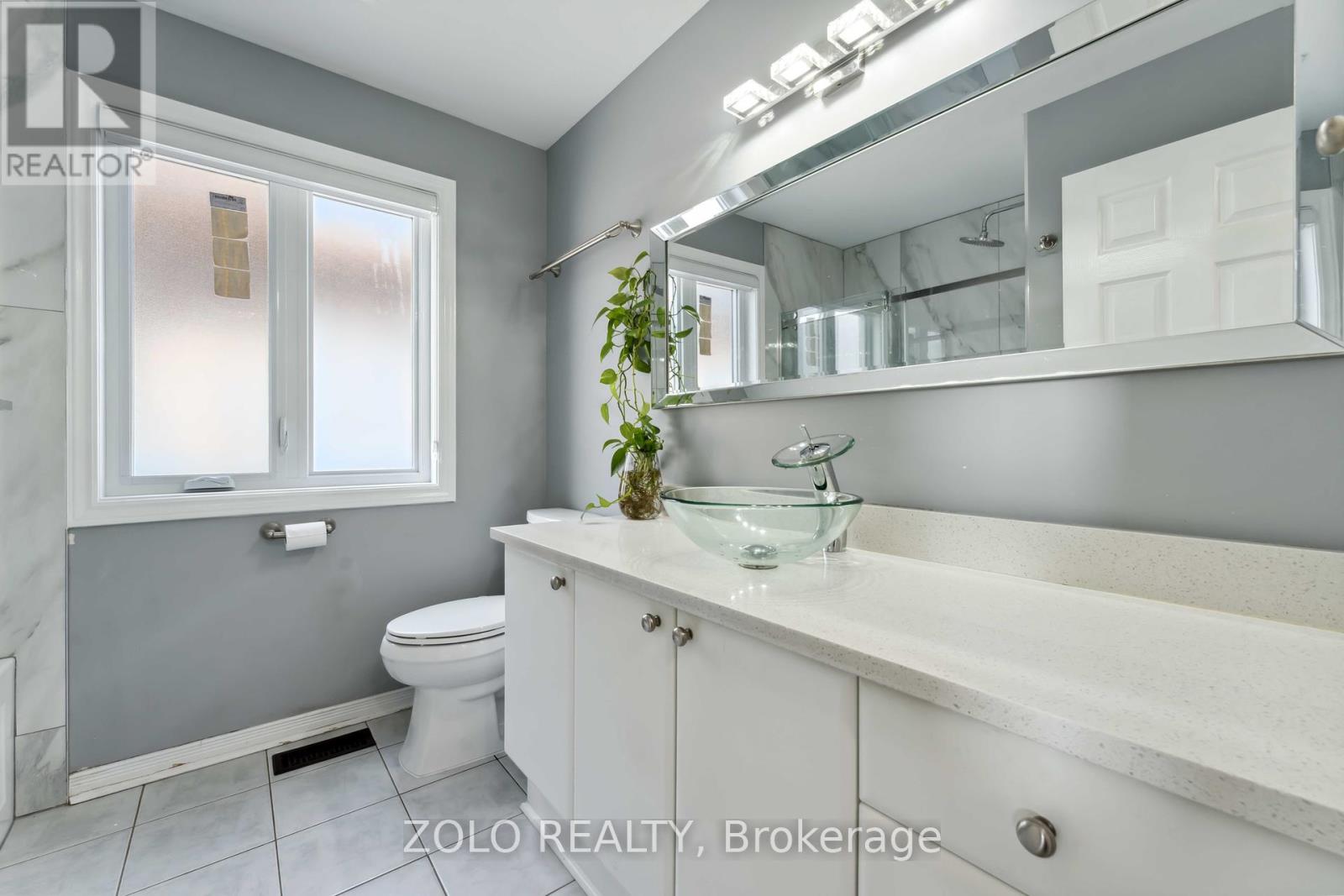Photo 25 of 2421 Glandriel Crescent, Ottawa ON
