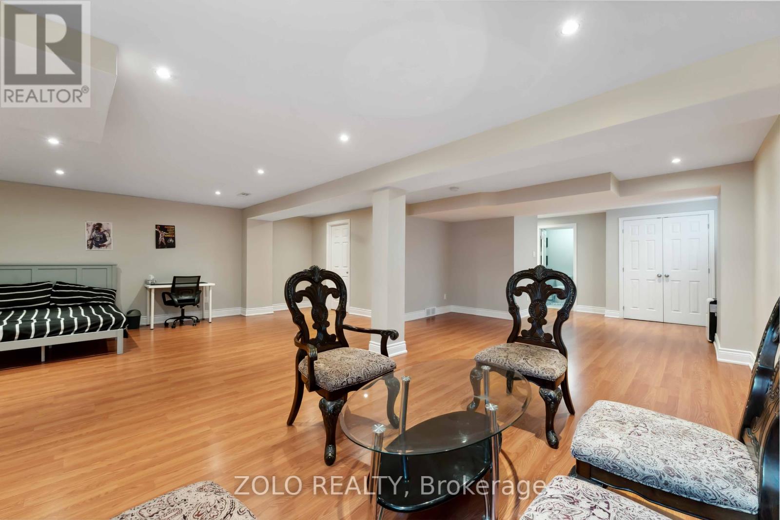 Photo 26 of 2421 Glandriel Crescent, Ottawa ON
