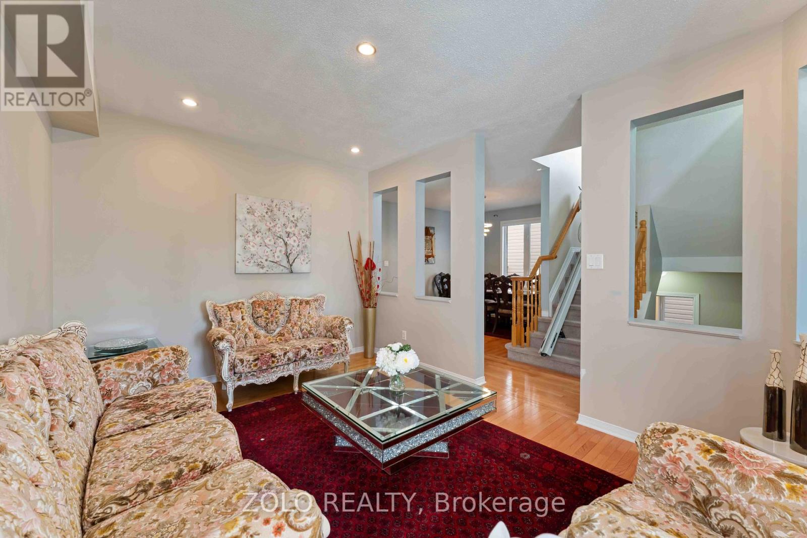 Photo 22 of 2421 Glandriel Crescent, Ottawa ON