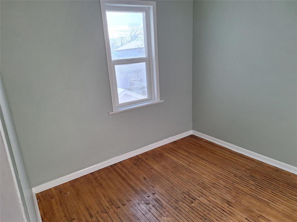 Photo 10 of 278 Burrows Avenue Ne, Winnipeg MB