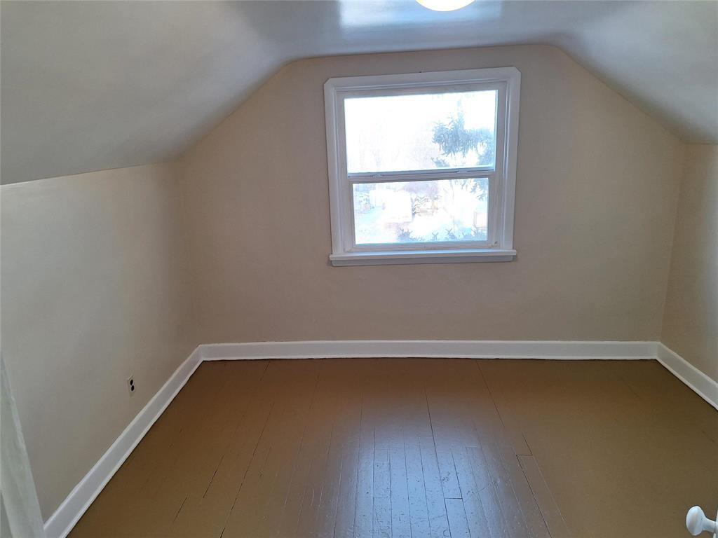 Photo 2 of 278 Burrows Avenue Ne, Winnipeg MB