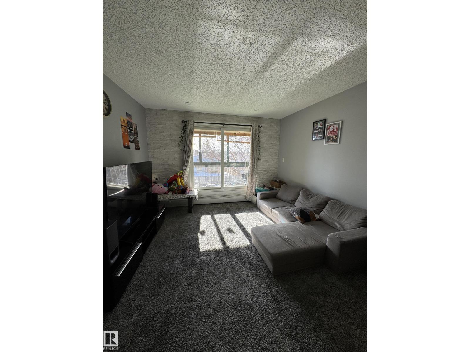 Photo 3 of 301 4810 Mill Woods S Nw, Edmonton AB