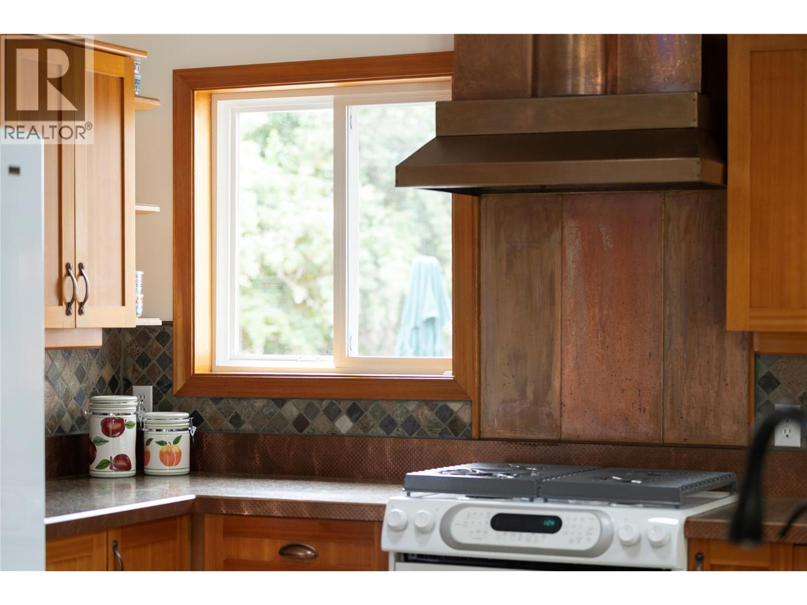  1203 41 Avenue, Vernon