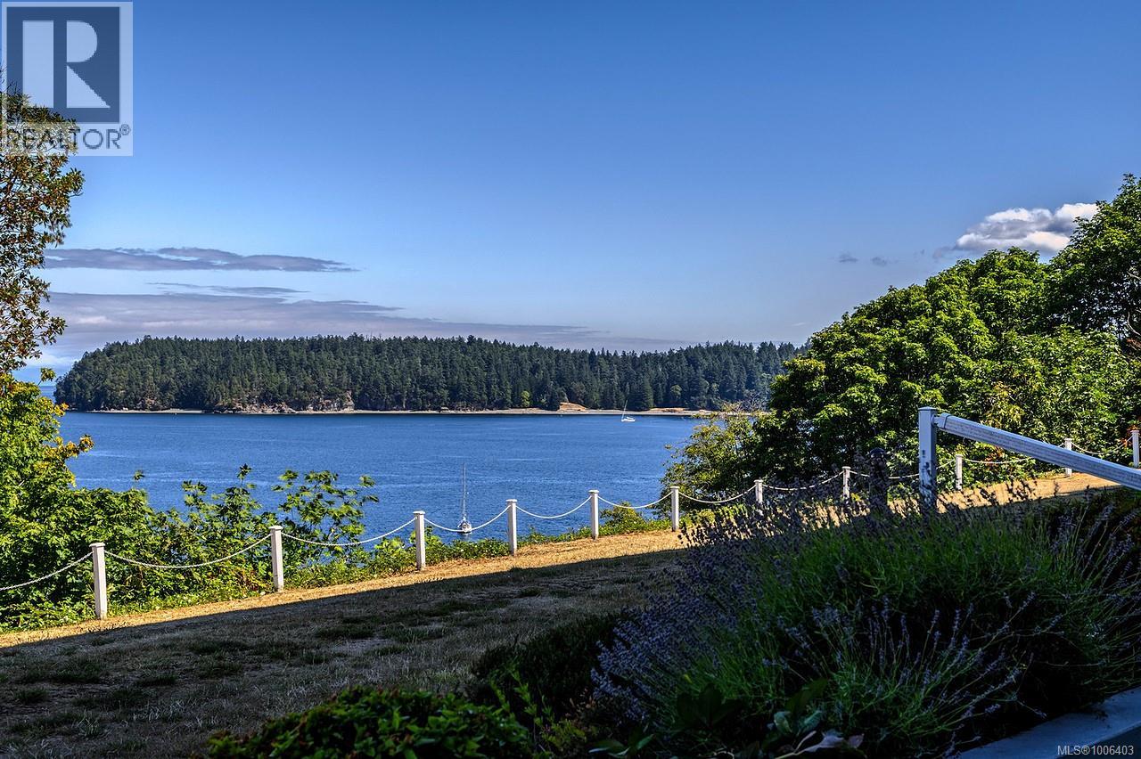Photo 15 of 104 2560 Departure Bay Rd, Nanaimo BC