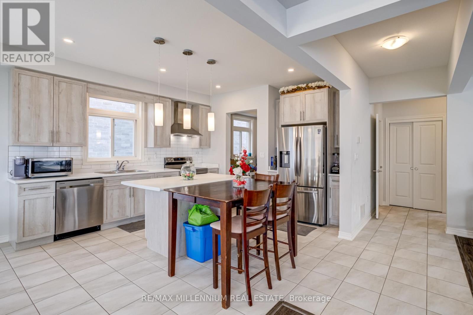 Photo 15 of 3597 Carolinia Court, Fort Erie ON