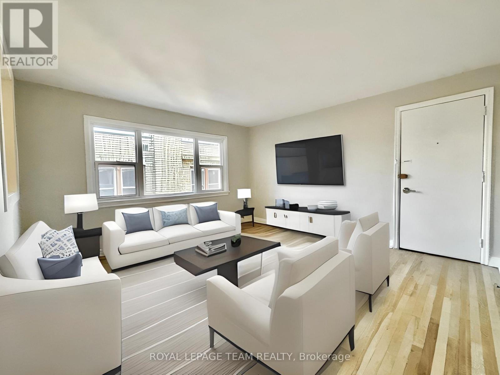 Photo 7 of 5 33 Coupal Street, Ottawa ON