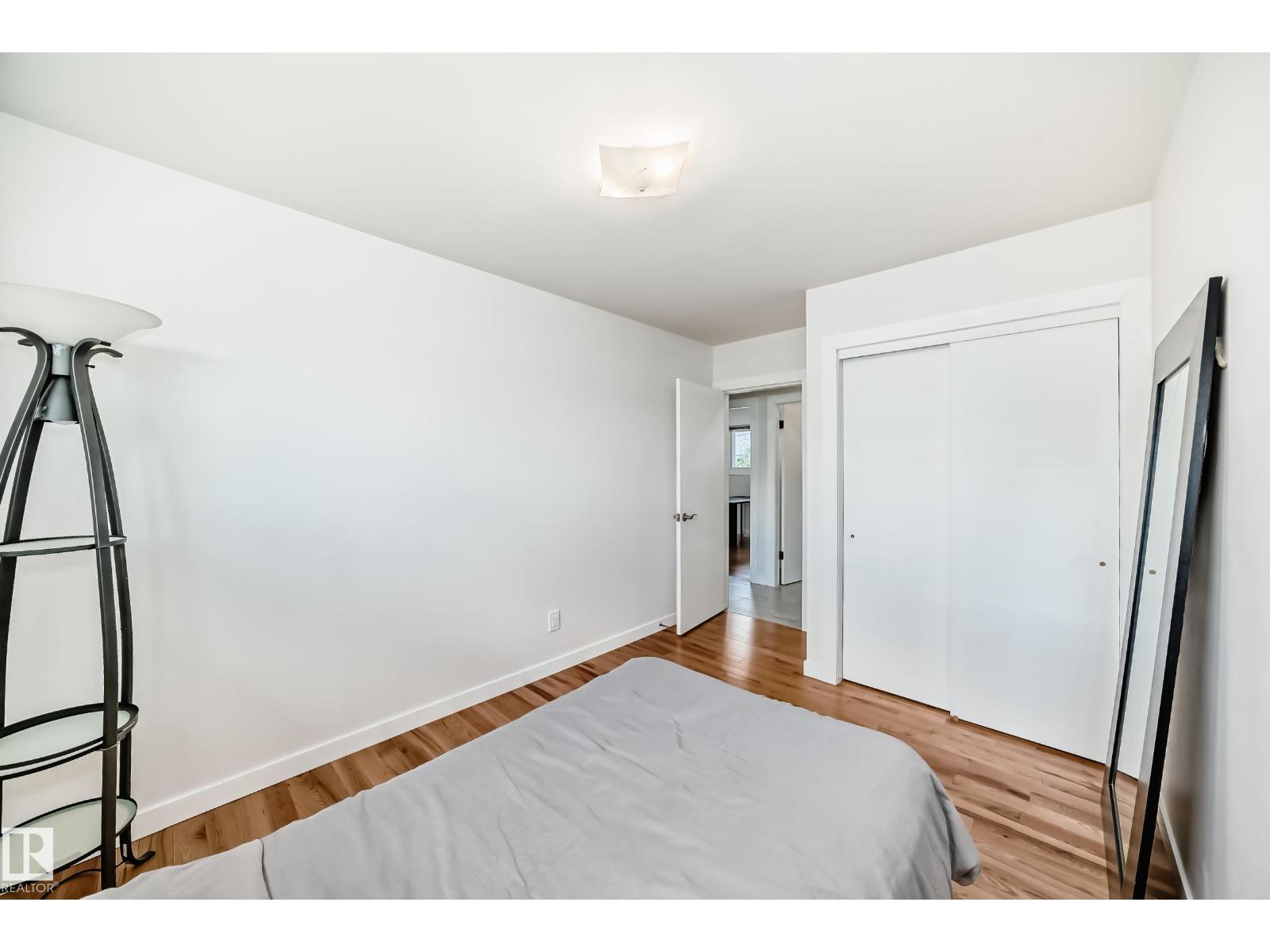 Photo 21 of 13424 82 St Nw, Edmonton AB