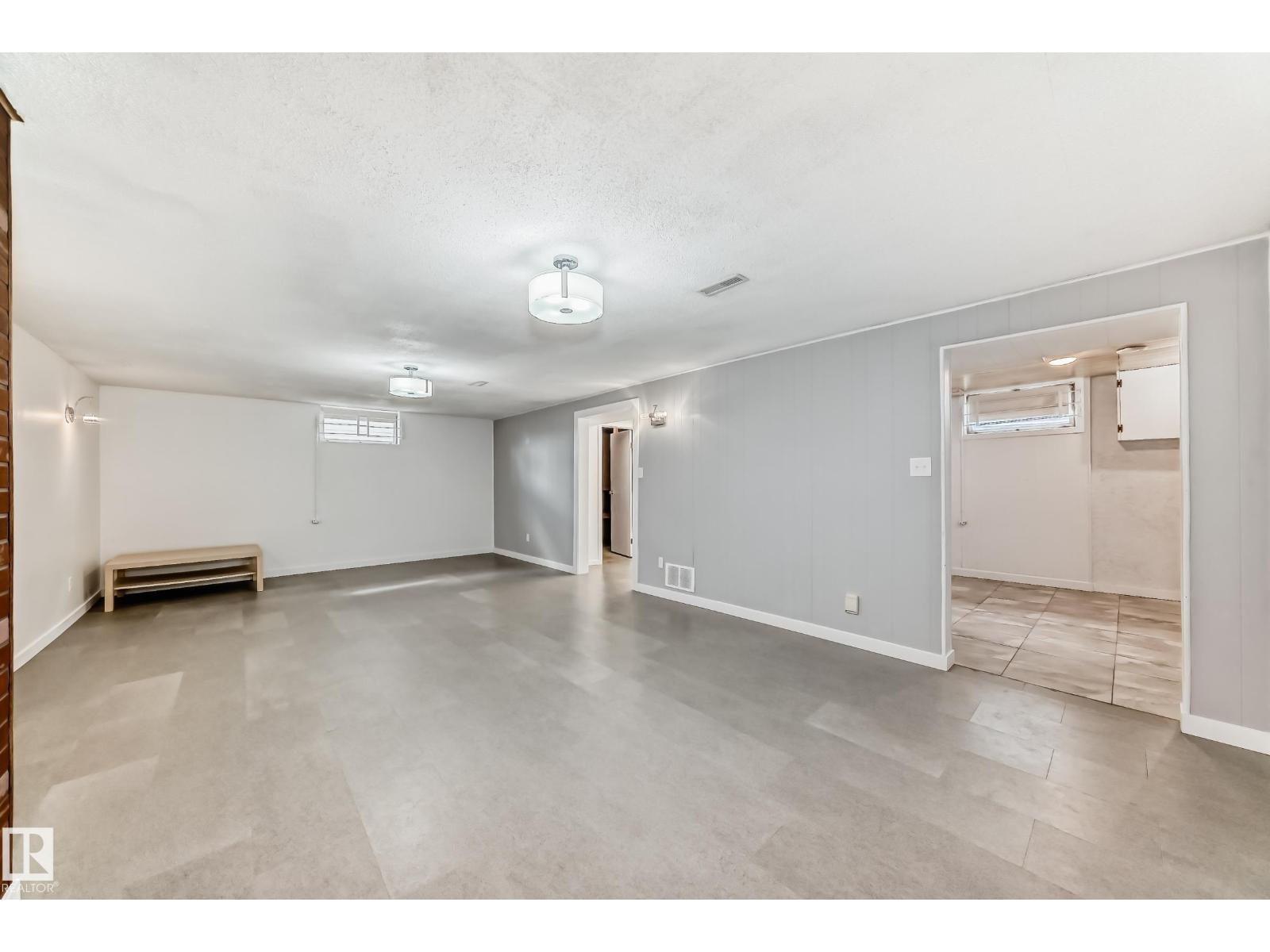 Photo 29 of 13424 82 St Nw, Edmonton AB