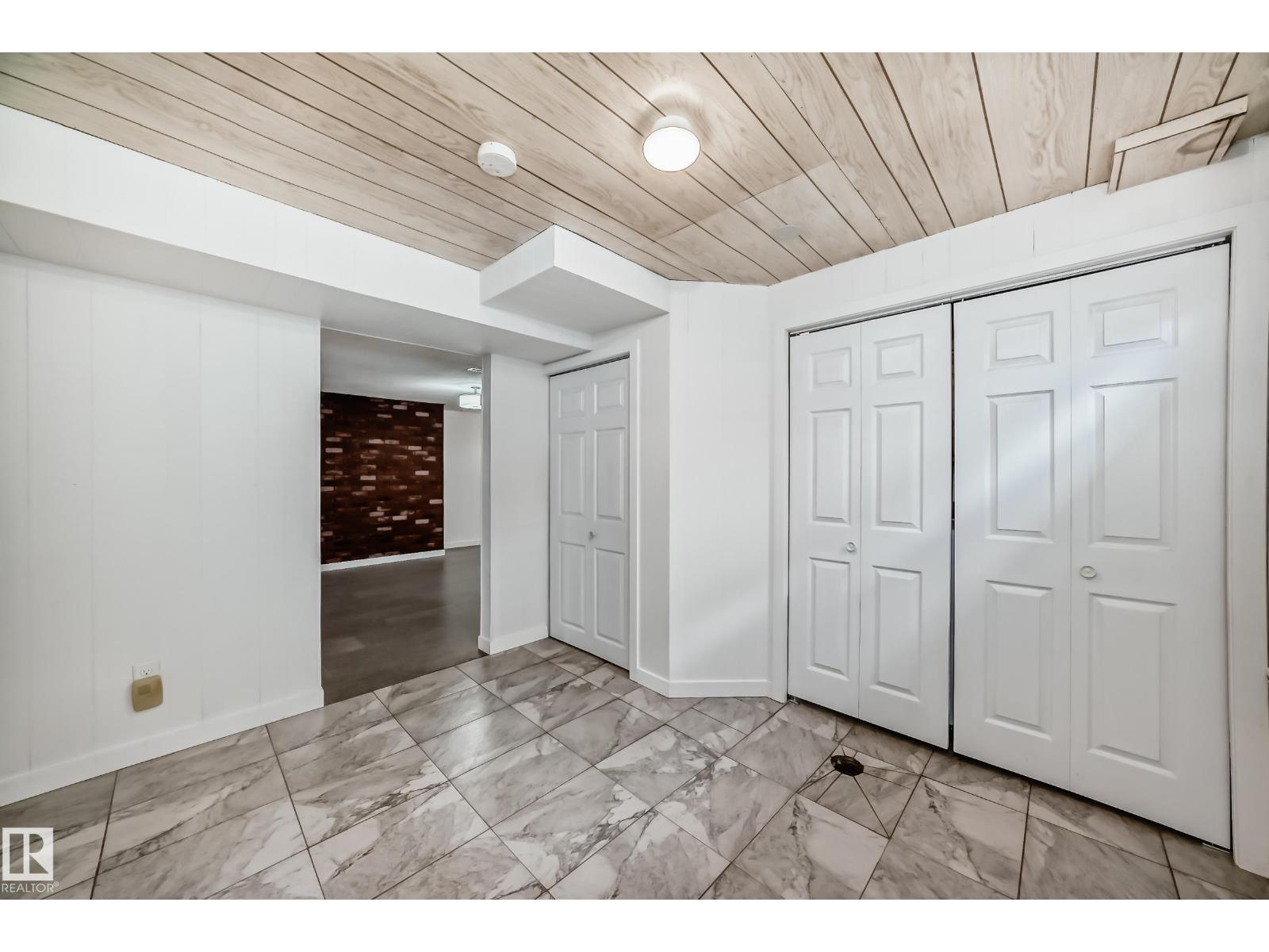 Photo 37 of 13424 82 St Nw, Edmonton AB