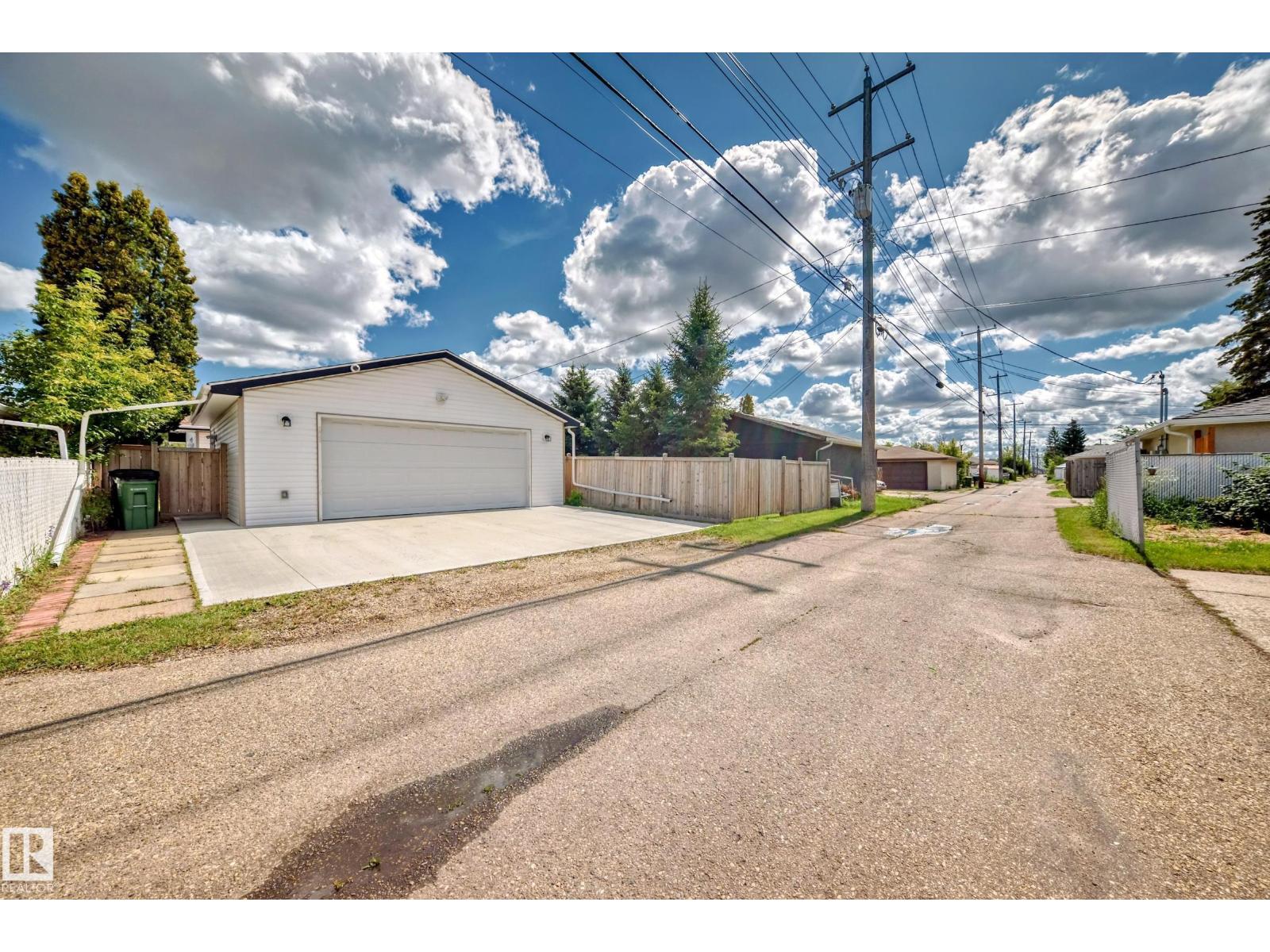 Photo 49 of 13424 82 St Nw, Edmonton AB