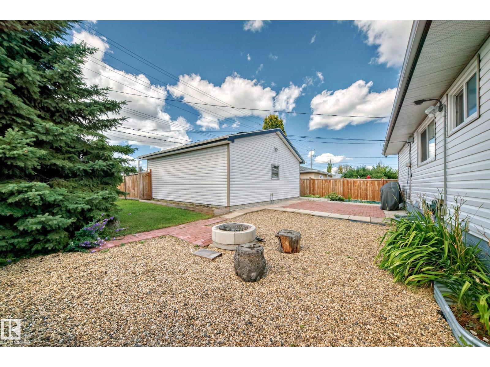 Photo 55 of 13424 82 St Nw, Edmonton AB