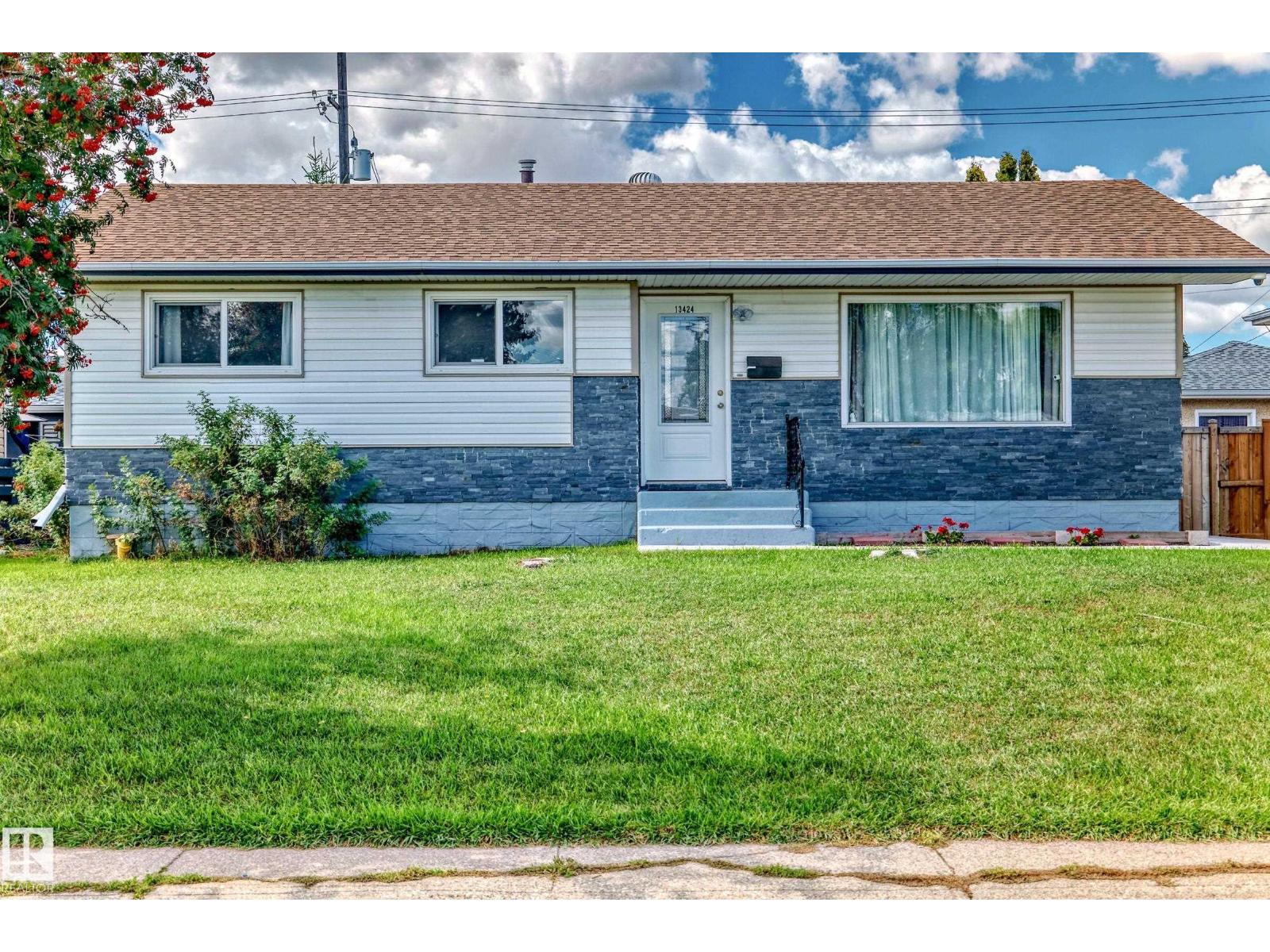 Photo 58 of 13424 82 St Nw, Edmonton AB