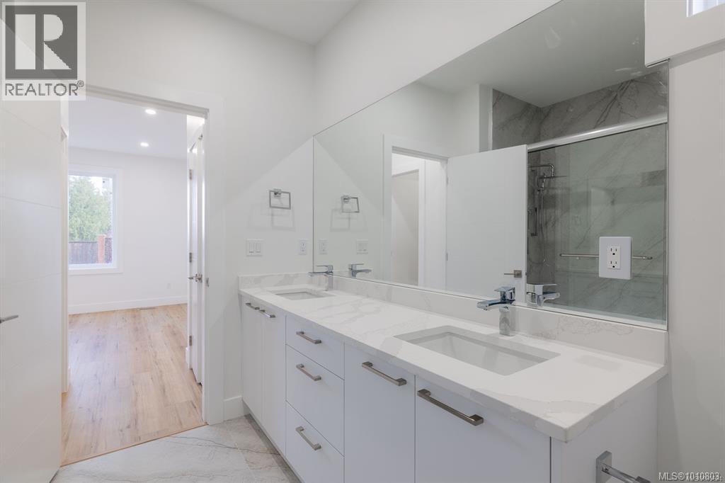 Photo 19 of 472 Hampstead St, Parksville BC