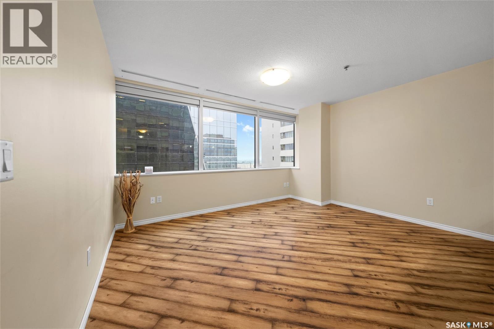 Photo 17 of 902 1914 Hamilton Street, Regina SK
