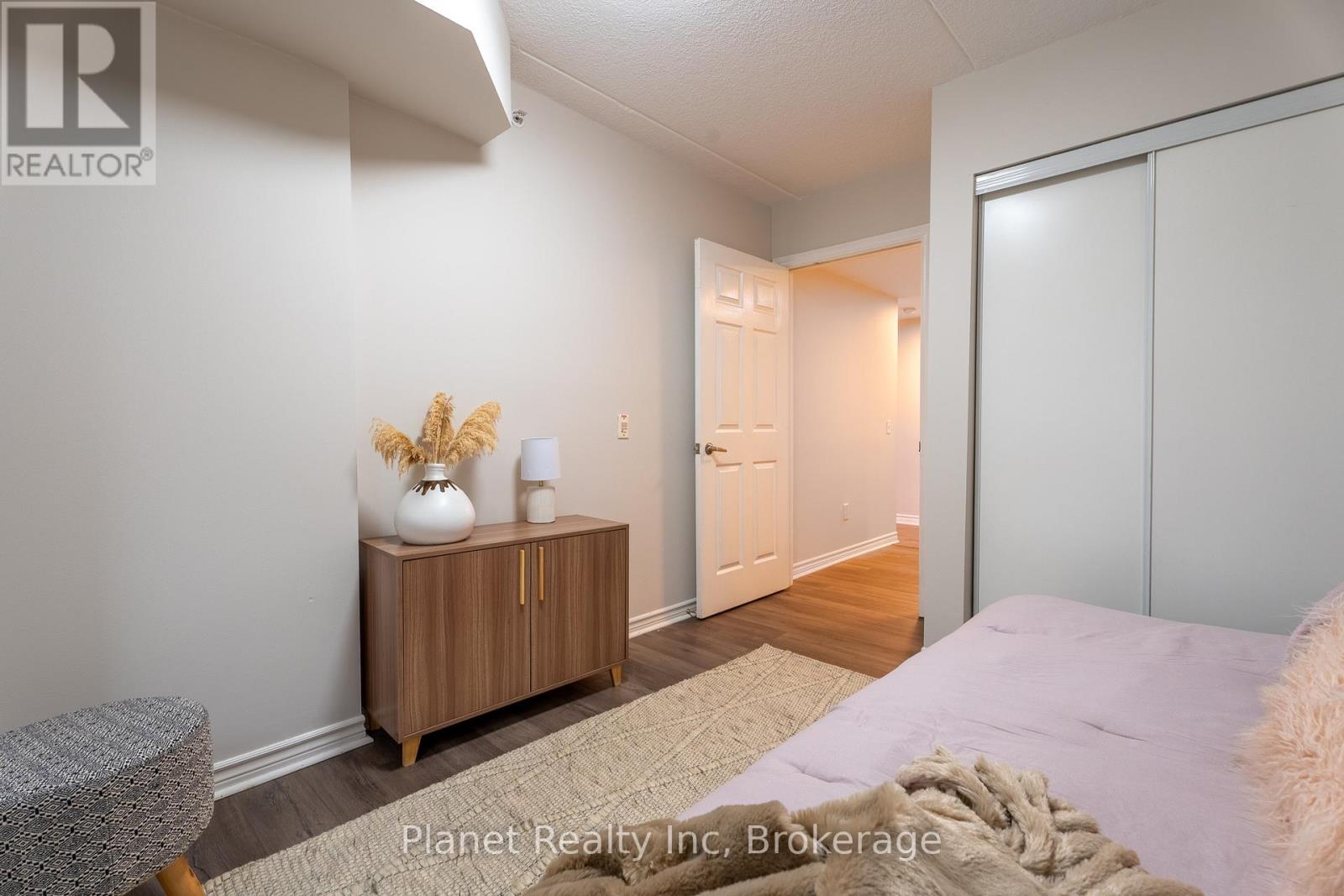 Photo 7 of 110 39 Goodwin Drive, Guelph ON