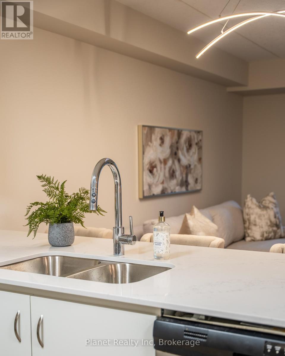 Photo 14 of 110 39 Goodwin Drive, Guelph ON