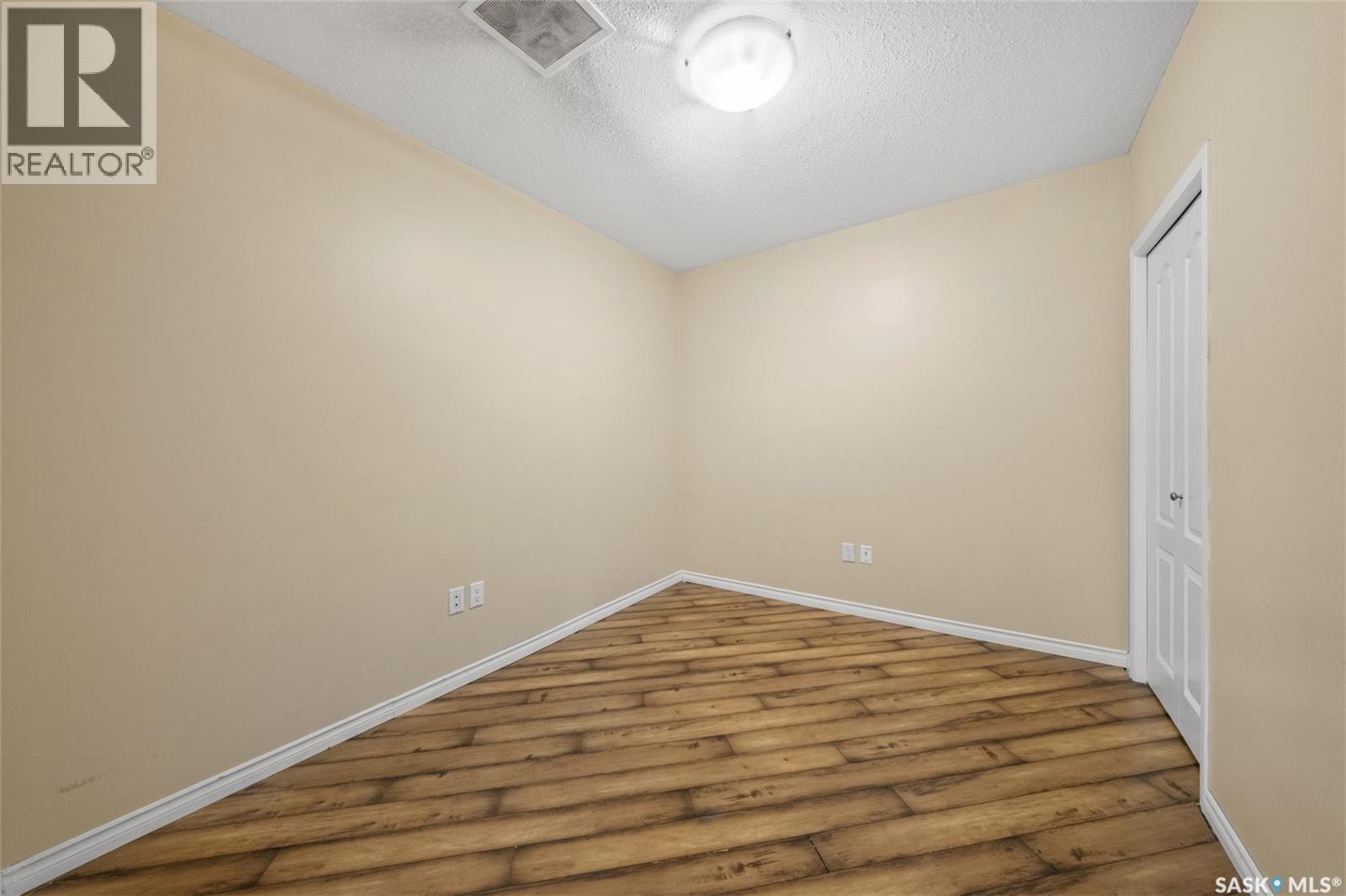 Photo 5 of 902 1914 Hamilton Street, Regina SK