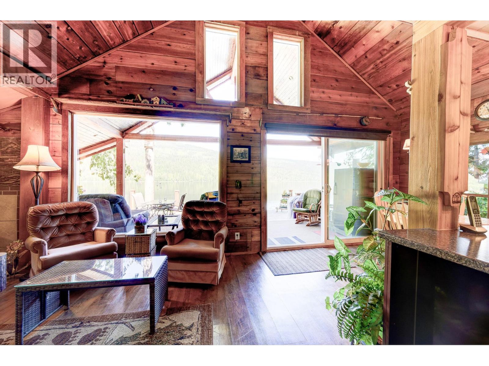 5289 EAST BARRIERE LAKE FS Road, Kamloops
