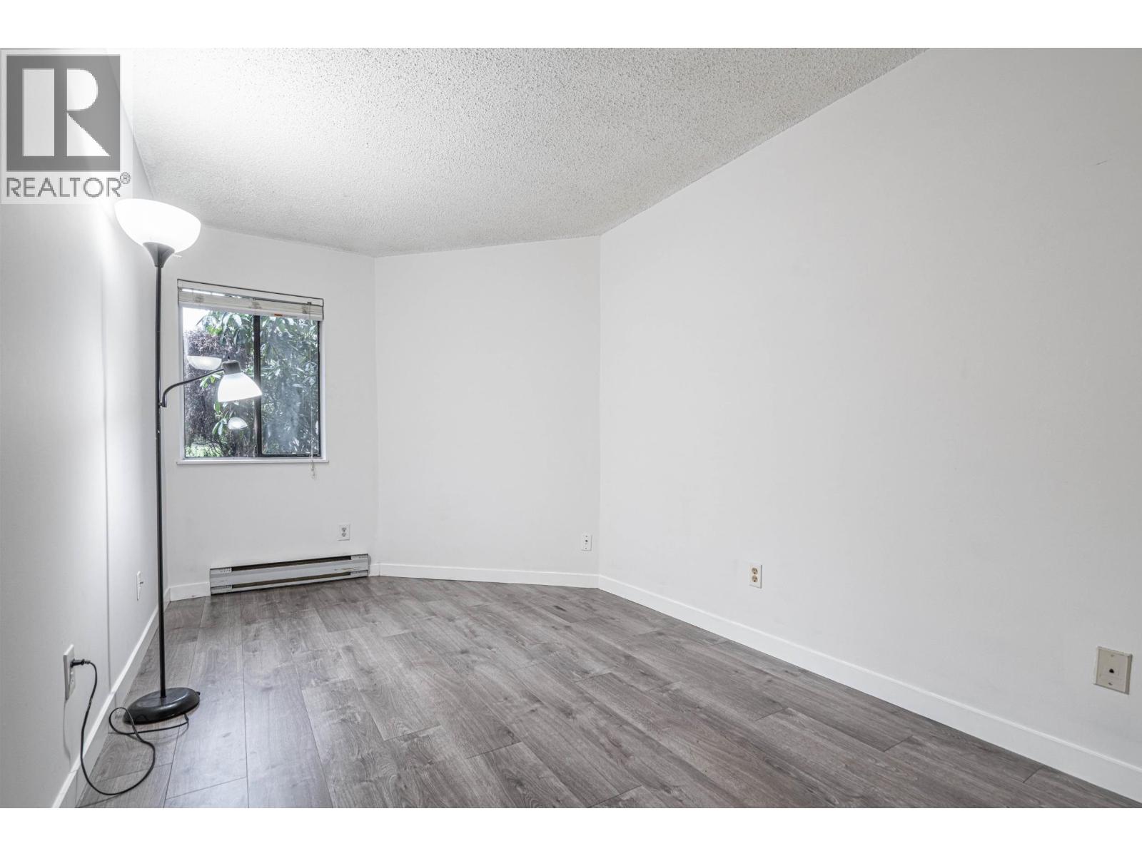 Photo 15 of 105 9584 Manchester Drive, Burnaby BC