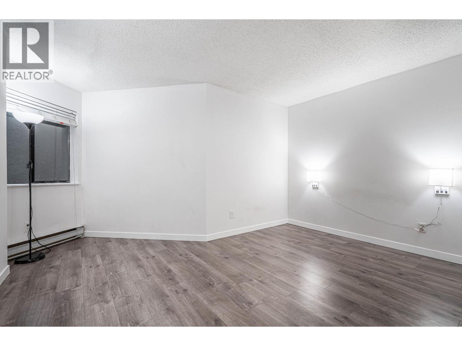 Photo 20 of 105 9584 Manchester Drive, Burnaby BC