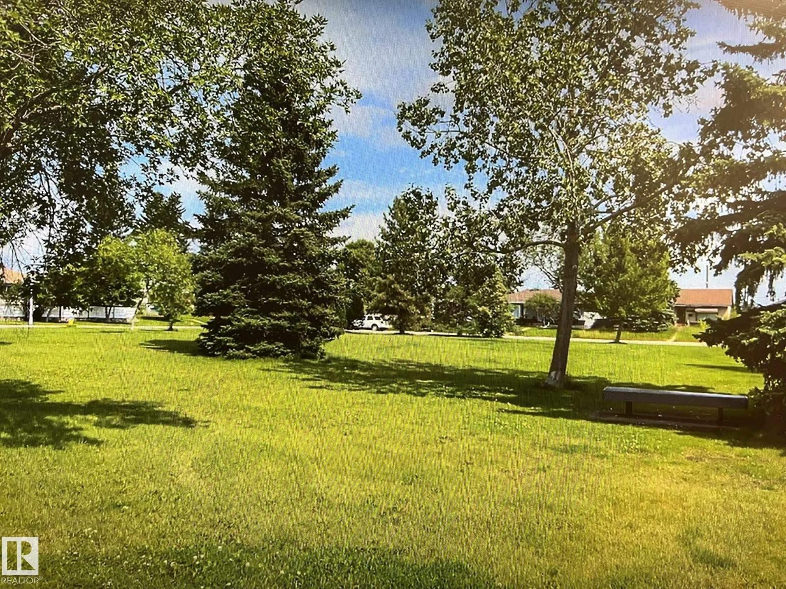 Single Family House for Sale in   ST NW Edmonton 