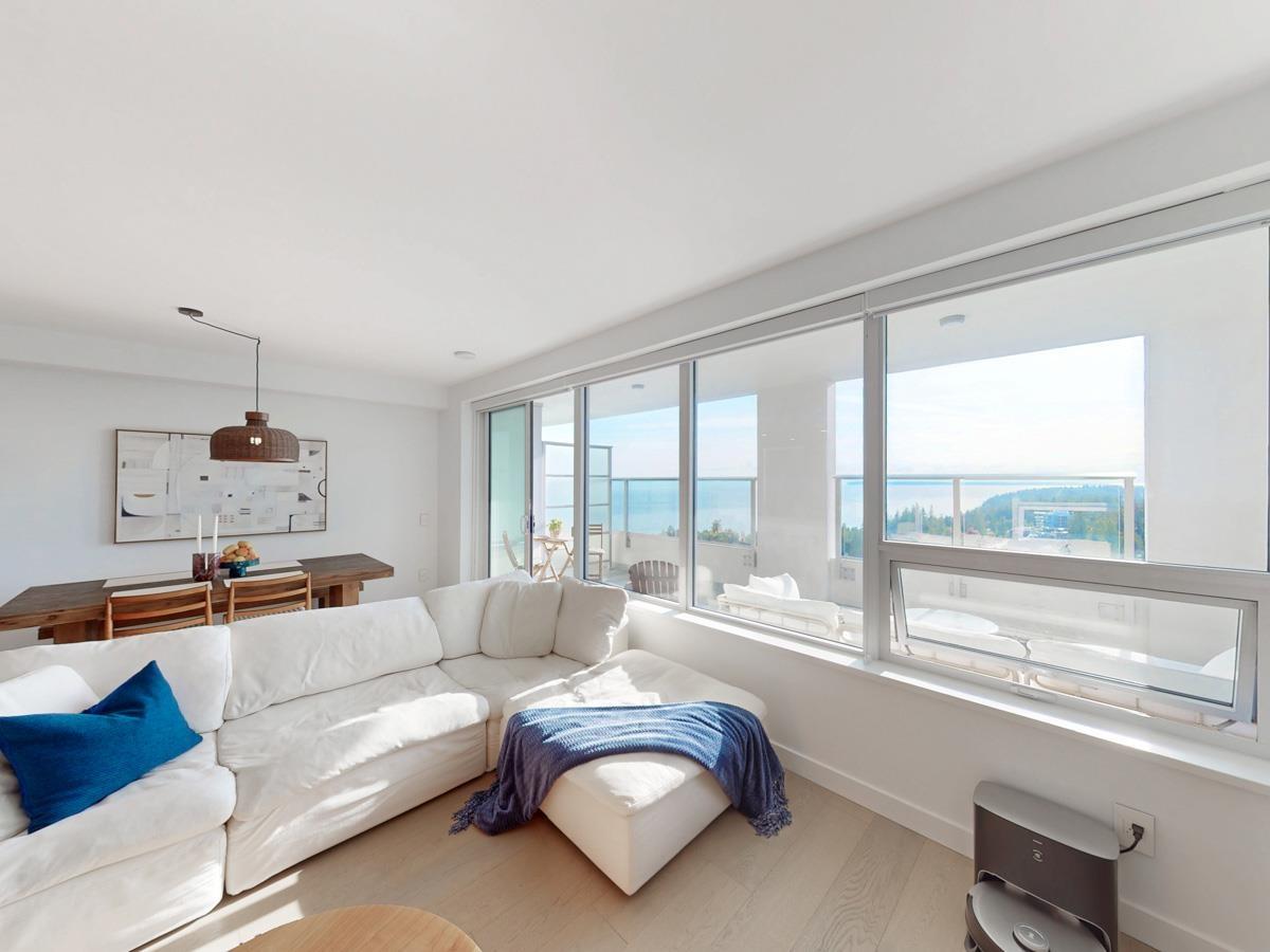 Photo 6 of 1502 15165 Thrift Avenue, White Rock BC