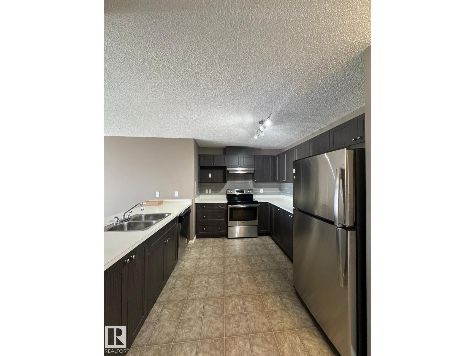 Photo 1 of 445 1520 Hammond Gate Ga Nw, Edmonton AB