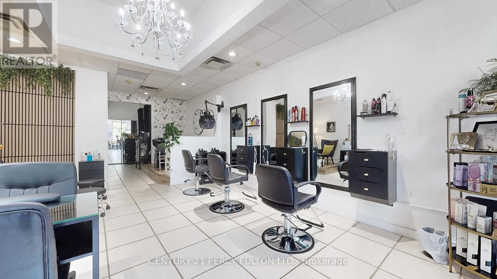 Photo 15 of 3 3100 Brock Street N, Whitby ON