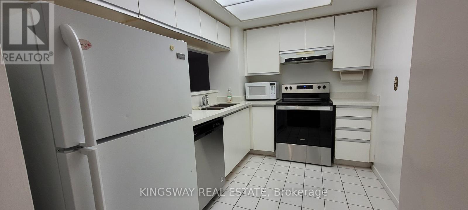 Photo 2 of 306 1155 Bough Beeches Boulevard, Mississauga ON