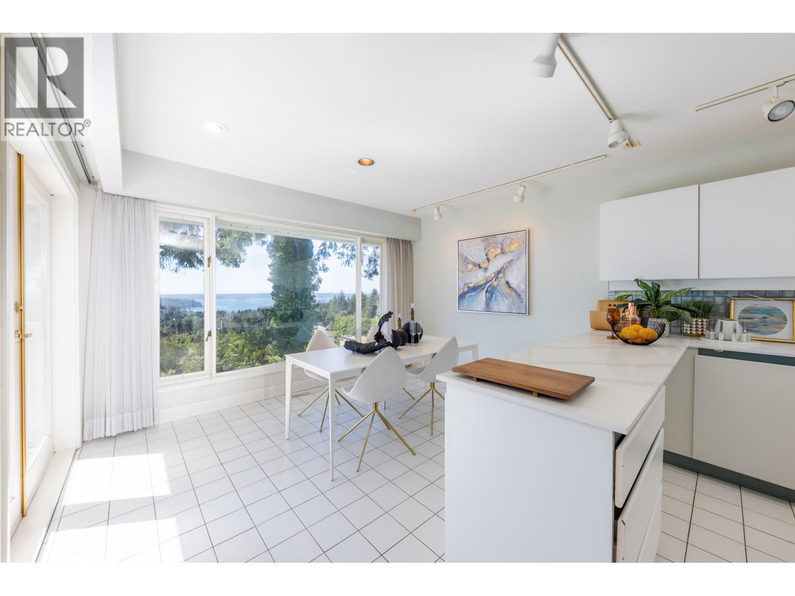 Photo 24 of 790 Fairmile Road, West Vancouver BC