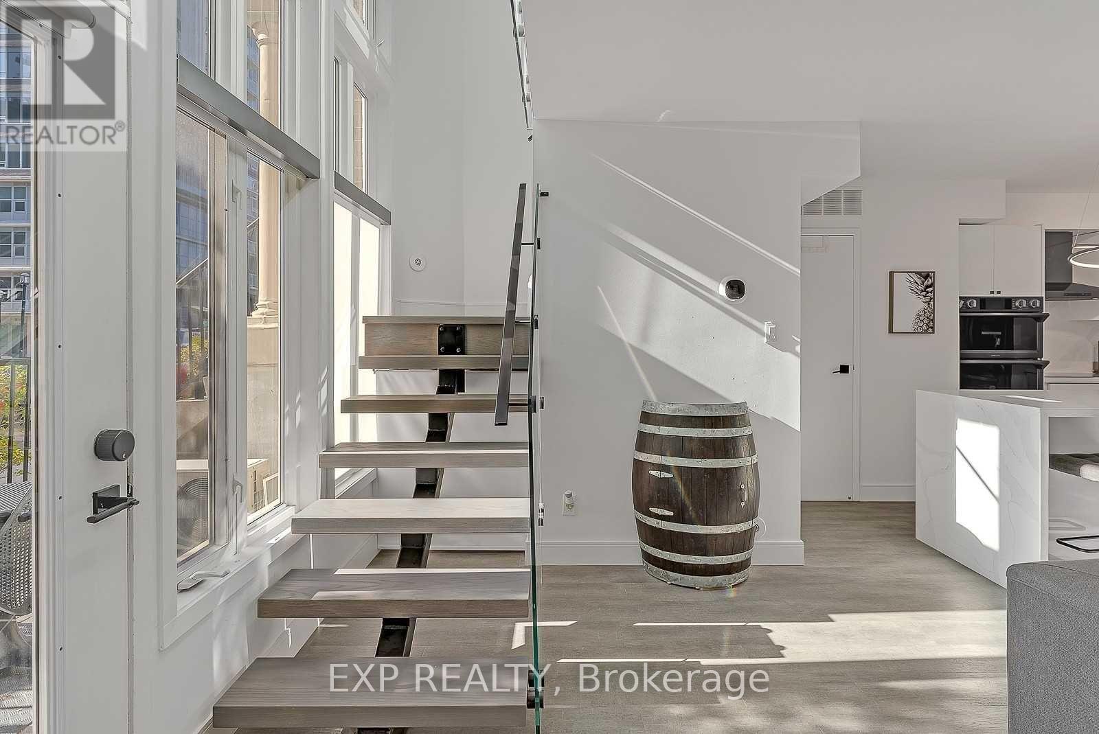 Photo 16 of 1111 50 East Liberty Street, Toronto ON