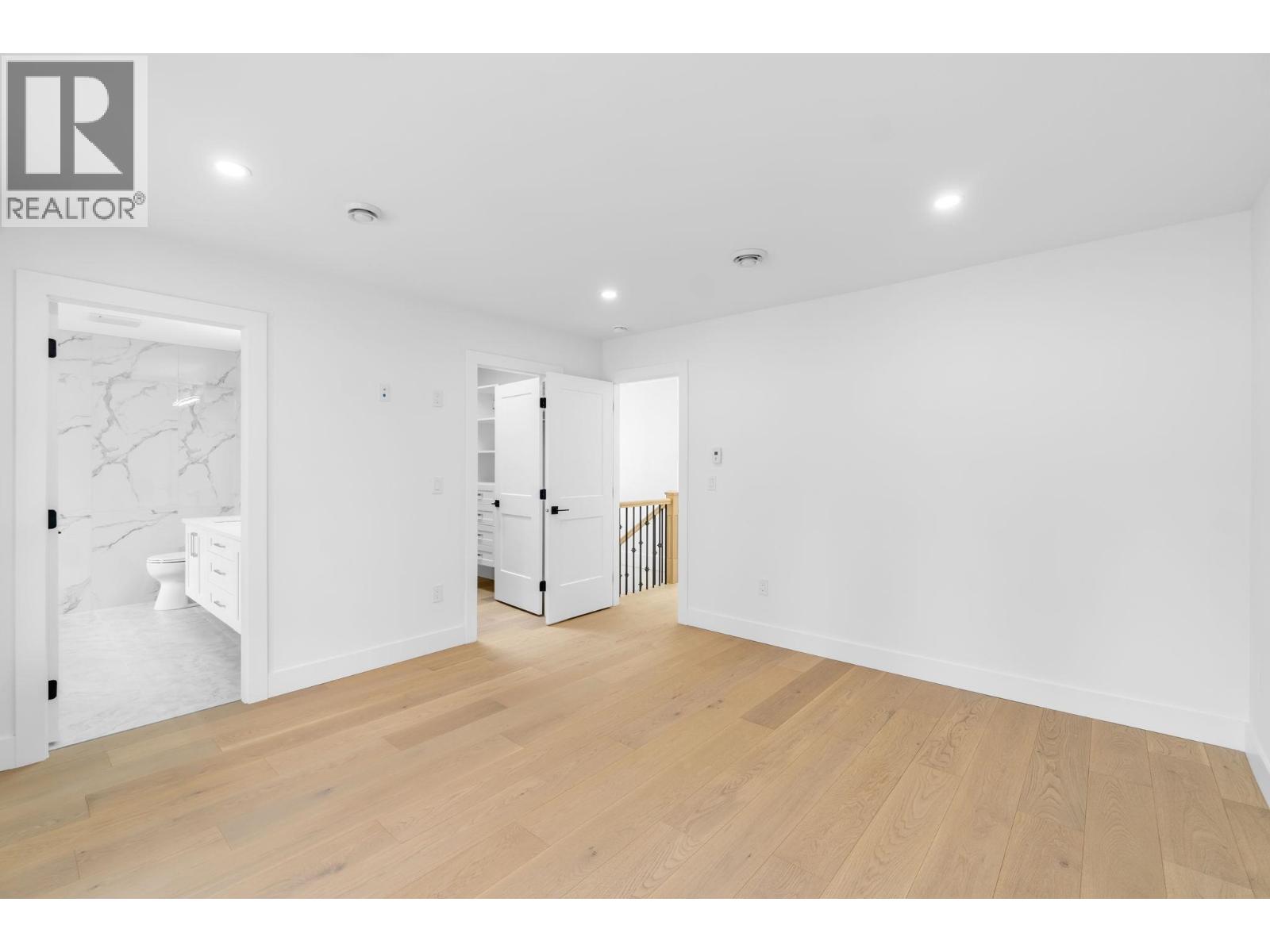 Photo 7 of 1 3 6765 Kitchener Street, Burnaby BC