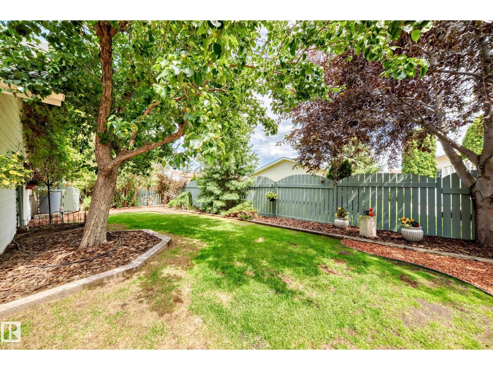 Photo 44 of 18516 97 A Av Nw, Edmonton AB