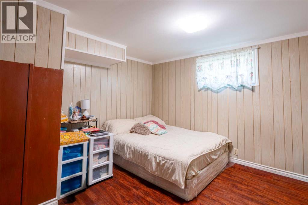 Photo 8 of 3902 45 Street, Ponoka AB